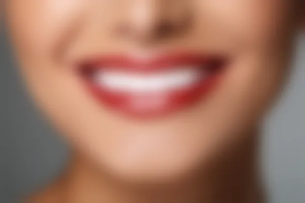 烤瓷牙如果出现瓷层破损该如何处理？有哪些有效的修复方法？