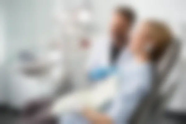 朝阳康达口腔门诊部牙齿美白费用现仅需680元起，原价980元起，机会难得，快来体验迷人笑容！