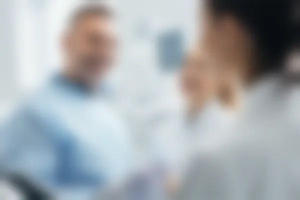 北京京植口腔种植牙价格表及友真实评价，了解种植牙的性价比与医院排名情况