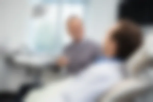 拔牙后牙窝多久才能消除异味？如何有效护理以避免口腔不适？
