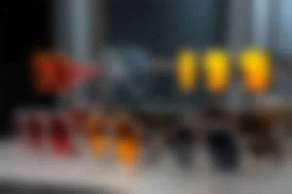 深圳医疗美容门诊部提供的紧致按摩服务，原价为888元起，现在优惠价仅需688元起！优异机会，欢迎前来体验，详细价格表请查看！