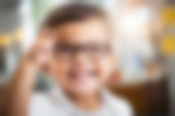 南宁普瑞眼科医院全新版费用表:普通半飞秒手术29661元起