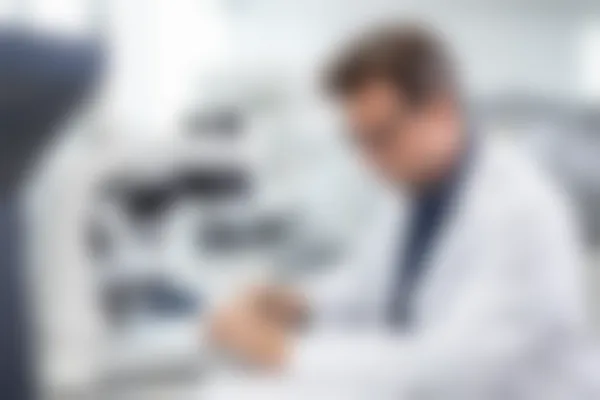 湖南爱薇尔医疗美容门诊部为您提供射频去除黑眼圈服务，现仅需1980元起，原价2980元起，让您轻松拥有明亮动人的双眼！