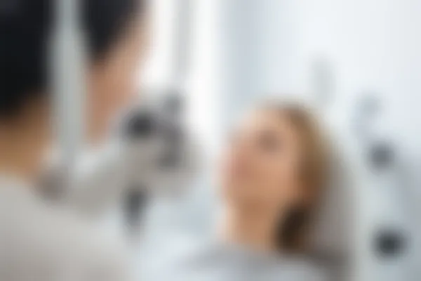 重庆依雪医疗美容门诊部现推出脂肪抽吸术优惠活动，原价9000元起，现在仅需7500元起！优异机会，不容错过，快来体验吧！