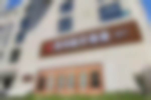 北京黄寺赵峰医生的核心技术优势是什么？