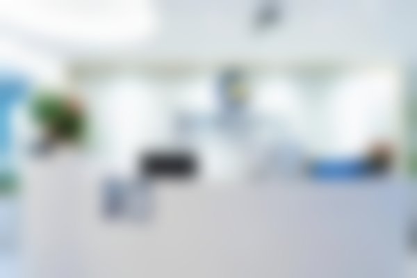 广州高尚医学美容中 心:方锦平医生的实力后盾