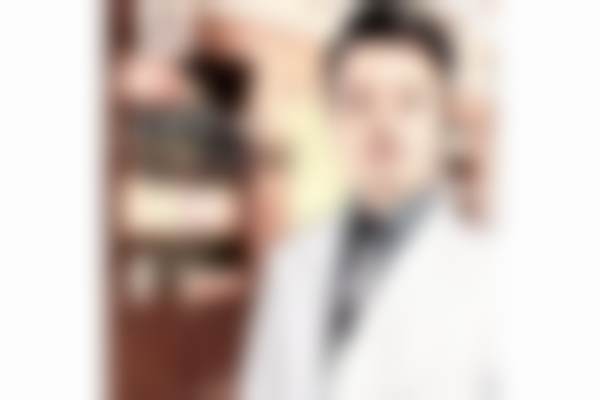 曲靖韩美医疗美容门诊部龙鹏辉从医荣誉