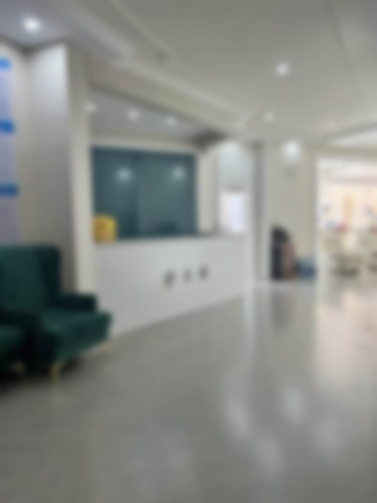 云南昭通大菲医疗美容诊所最擅长什么？眼鼻修复抗衰植发超拿手价格透明口碑棒！ 