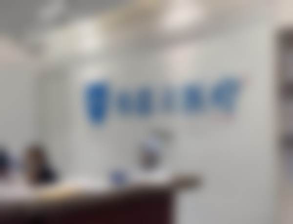 上海伯思立医美蜂巢皮秒祛疤1536元起，梁东民医生助力击碎疤痕焕靓肌