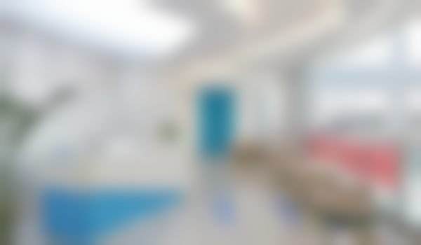 沧州爱尔眼科医院前台