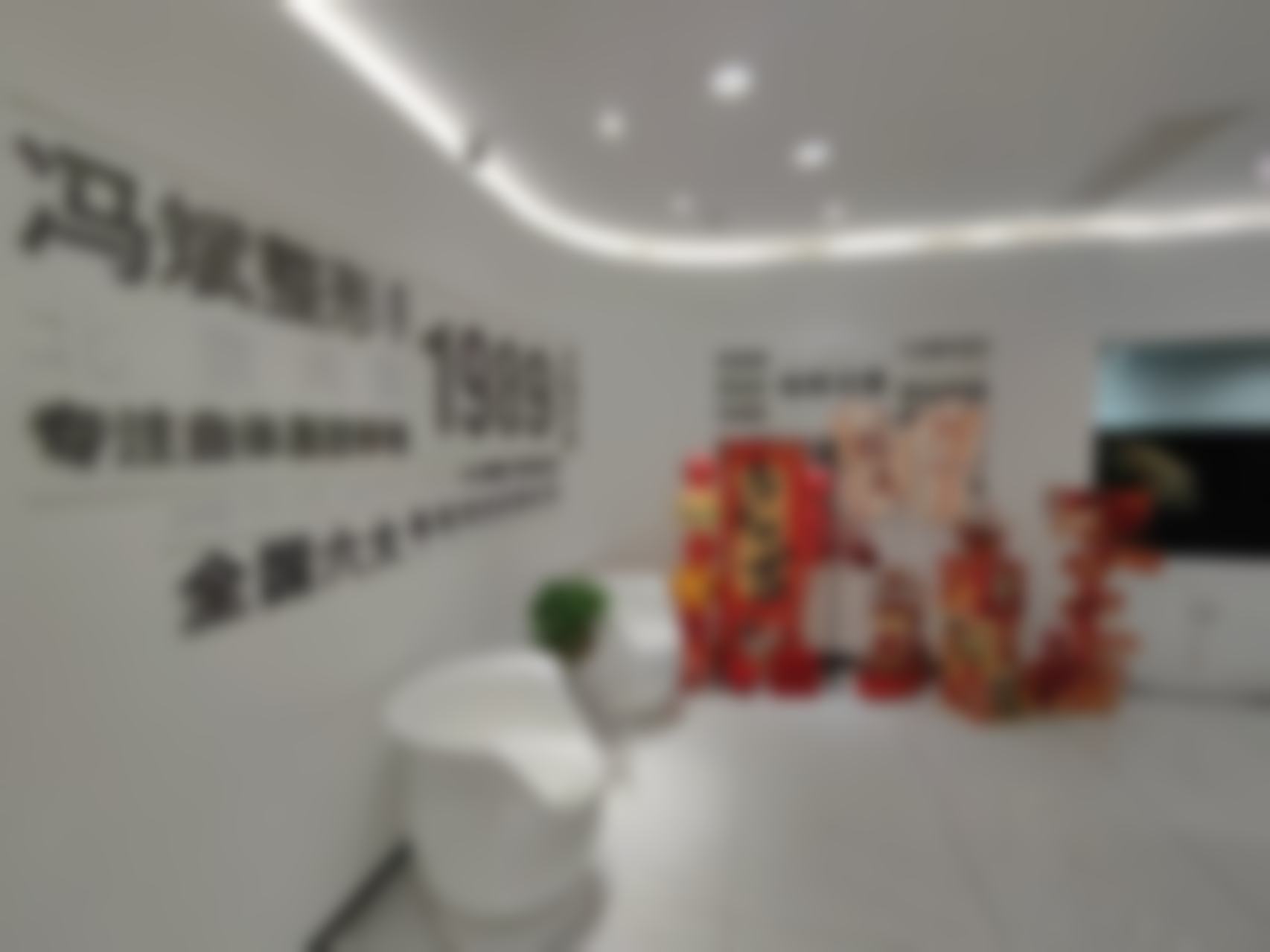北京纯脂医疗美容门诊部冯桥技术特点：轻量精细塑形+高存活脂肪处理+个性美学设计，满意度飙升秘诀大公开！ 